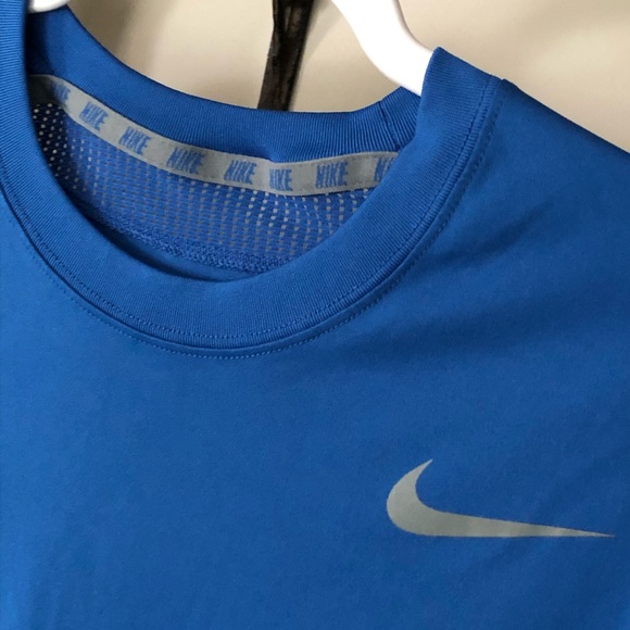 Nike Dri-Fit blue short sleeved athletic shirt - Picture 2 of 7